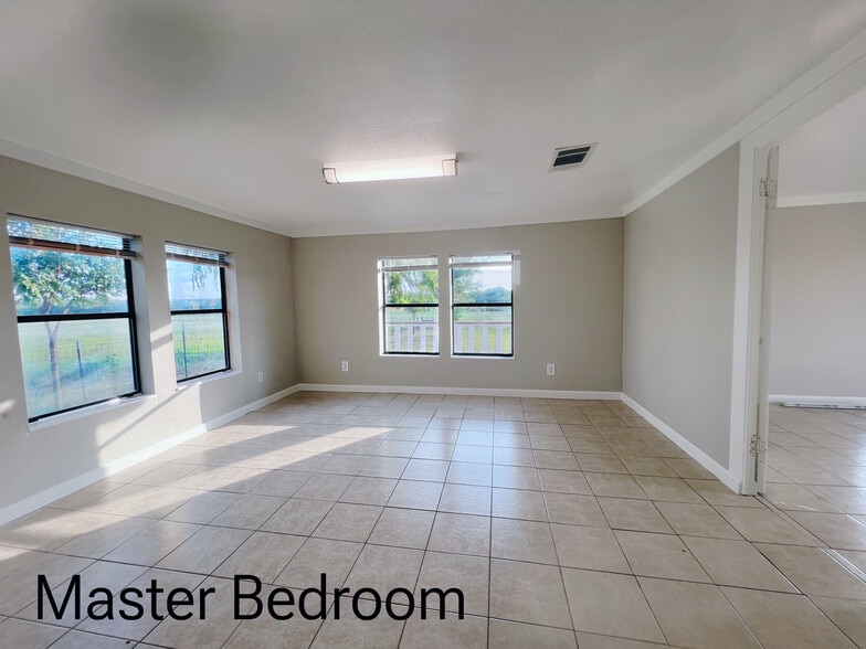 Master Bedroom - door on the Right goes to Living Room - 2900 County Road 285