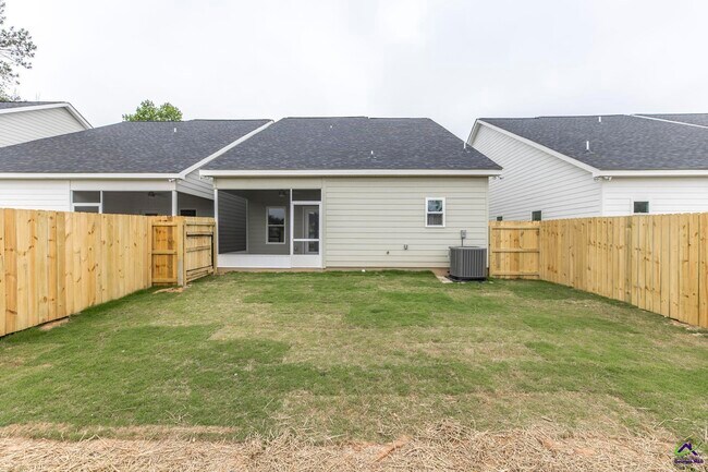 Building Photo - 106 Leisure Pointe Rd