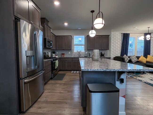 Building Photo - Amazing Location 3 Bedrooms 2.5 Bathrooms in the New Reeds Crossing Community!  Hillsboro near In...