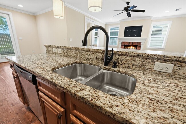 Building Photo - 4256 Skipjack Cove