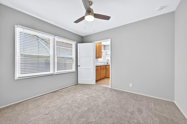 Building Photo - 4913 Premiere Ave