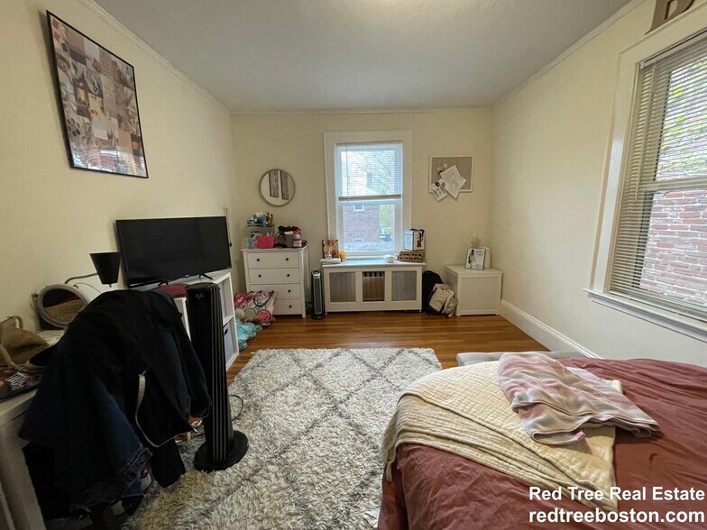 Building Photo - 30 Harris St