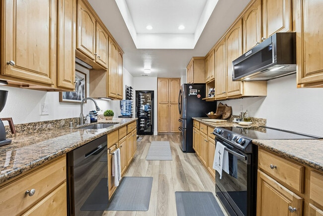 Building Photo - 50 Horgan Ave