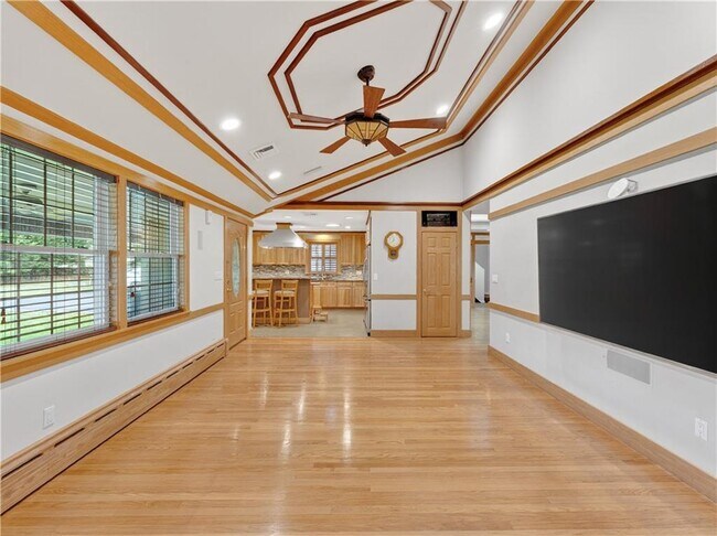 Building Photo - 239 Bulgarmarsh Rd