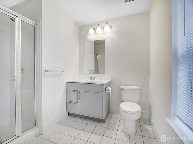 Building Photo - 2302 Timber Ridge Ct