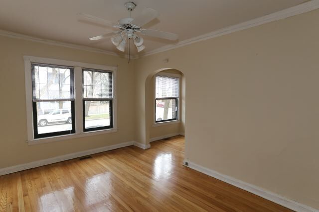 Building Photo - 3003 N Racine Ave
