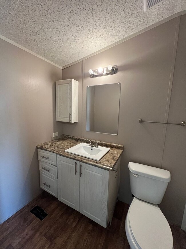 Building Photo - 142 CO Rd