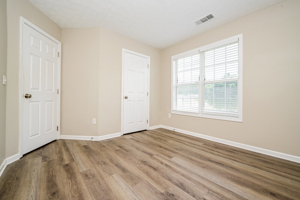 Building Photo - 10 Dearing Cove