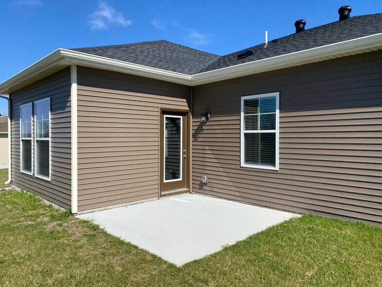 Building Photo - 6557 Valley Brook Trce