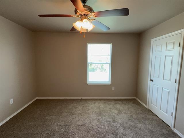 Building Photo - 704 E College St