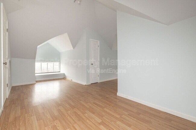 Building Photo - 2615 North Ave