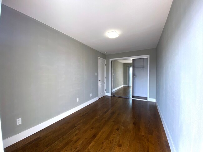 Building Photo - 155 Haight St