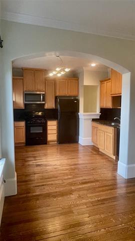 Building Photo - 5347 Lewis St