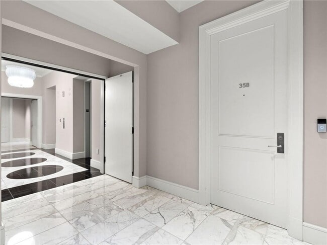 Building Photo - 3376 Peachtree Rd NE