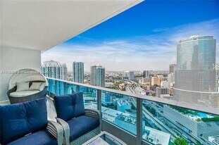 Building Photo - 200 Biscayne Boulevard Way