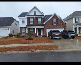 Building Photo - 317 Underhill Dr