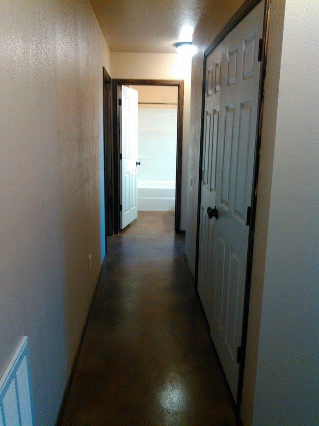 Building Photo - 4522 Elwell