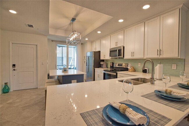 Building Photo - 12470 Wellen Golf St