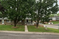 Building Photo - 348 McLean Ave