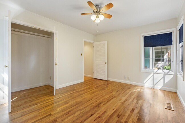 Building Photo - Beautifully Appointed Atherton Estate with Pool & Outdoor Entertaining