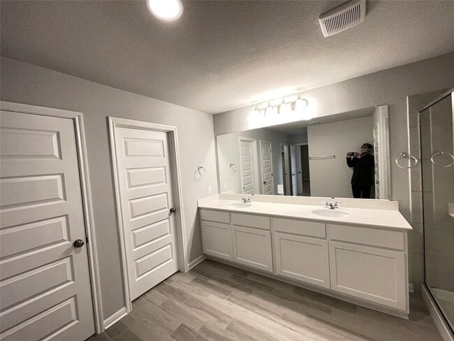 Building Photo - 316 McLintock Rd