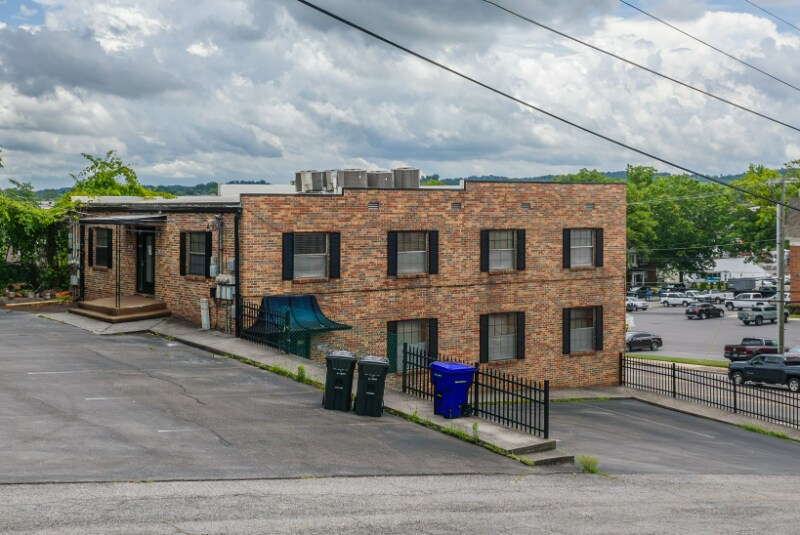 Building Photo - 216 Allison St