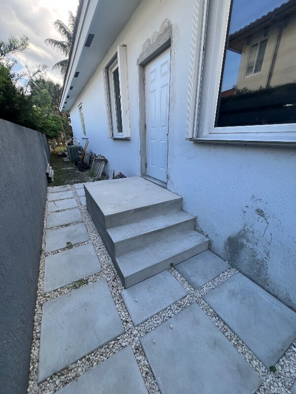 Primary Photo - 13810 SW 34th St