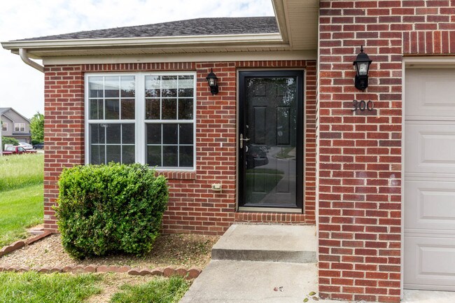 Building Photo - 300 Elkchester Cir