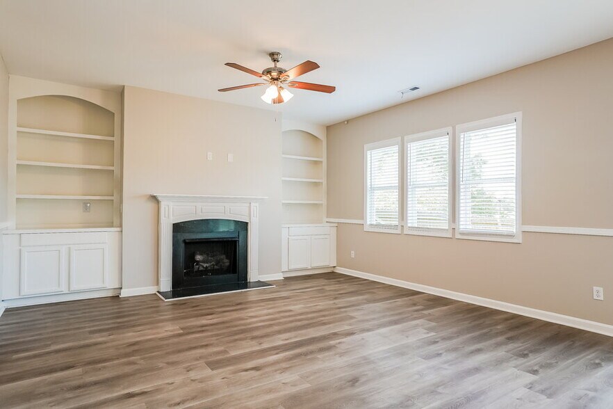 Building Photo - 317 Hardaway Point