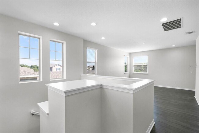 Building Photo - 1541 Bayfront Pk Aly