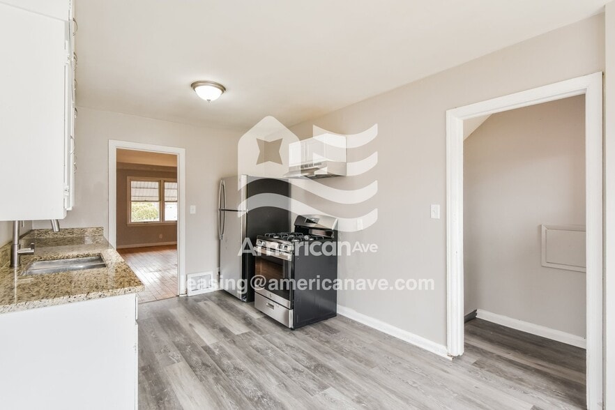 Building Photo - 4320 N 49th St