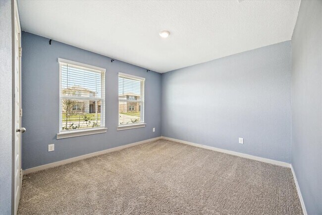 Building Photo - 8115 Brahman Ln