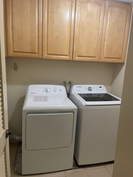 Building Photo - 524 N Maryland Ave