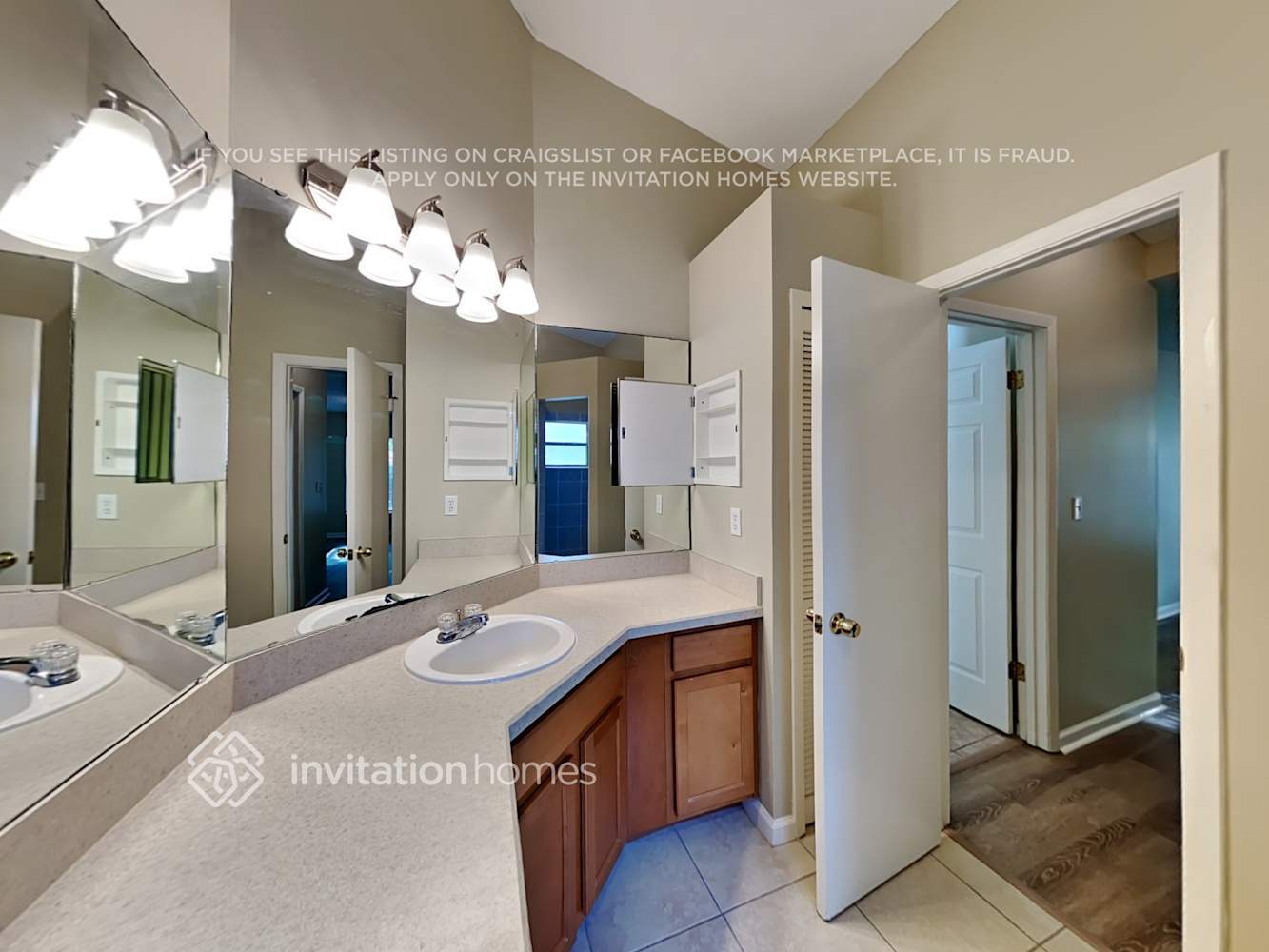 Building Photo - 15945 Greater Groves Blvd