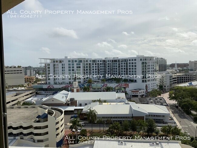 Building Photo - DOWNTOWN PENTHOUSE CONDO WITH CITY VIEW