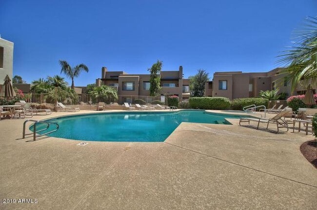 Building Photo - 11260 N 92nd St