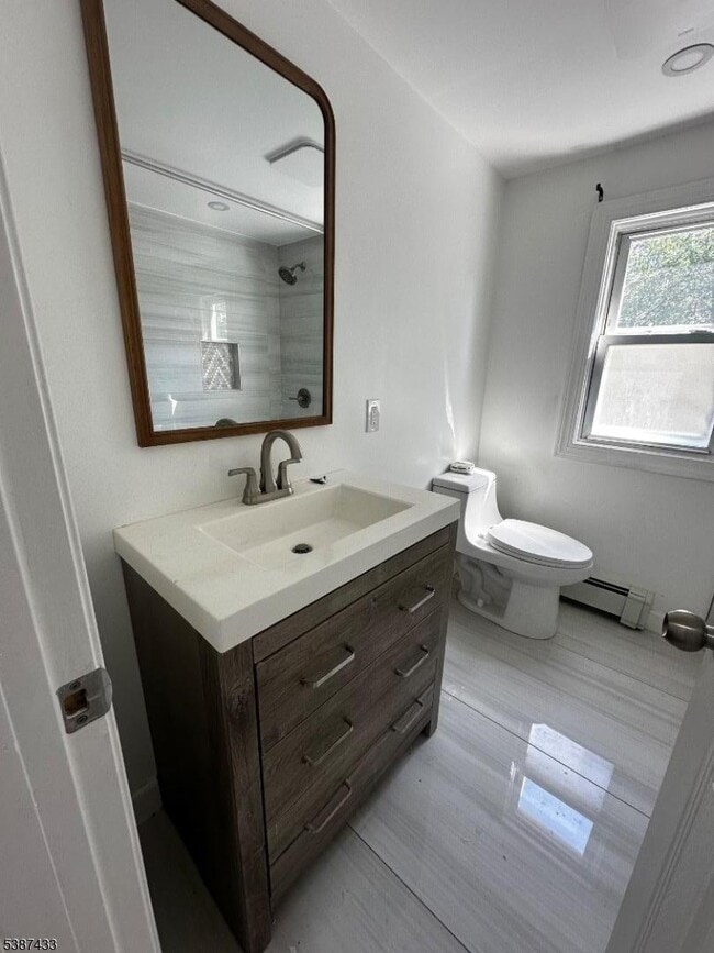 Building Photo - 56 Clark St