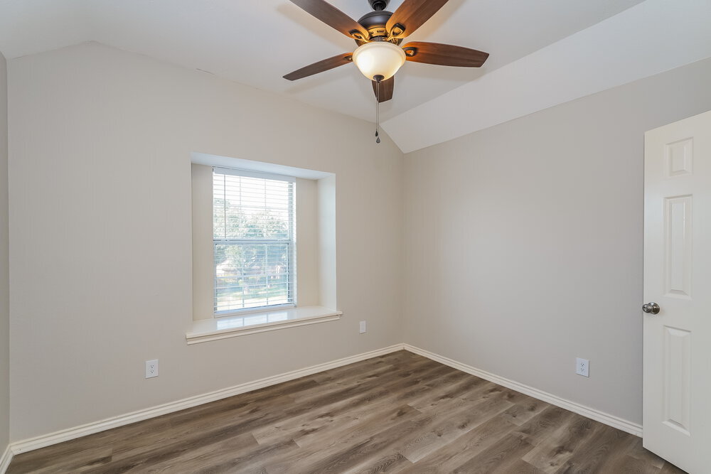 Building Photo - 5221 Tartan Cir