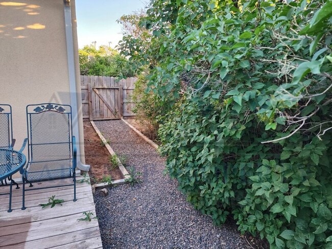 Building Photo - 1256 N 6th St