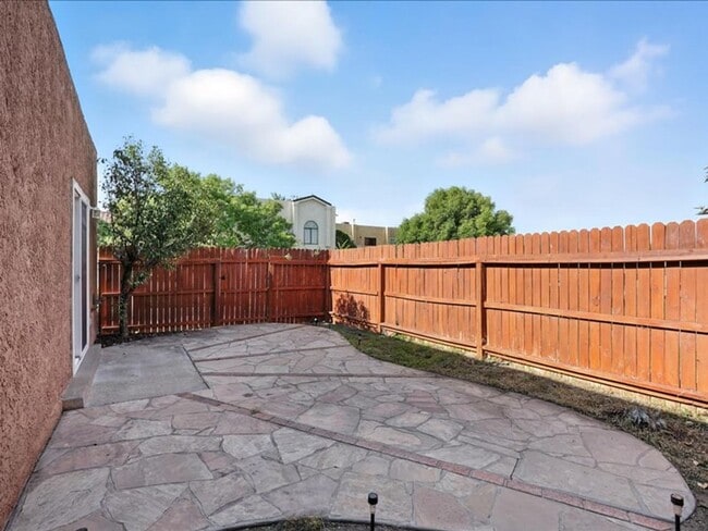 Building Photo - Coming Available July | For Rent | 3 Bed | 2 Bath | Private Yard | 2-Car Garage | HOA with Pool &...