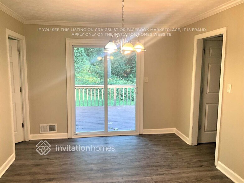 Building Photo - 3952 Butterfield Dr NW