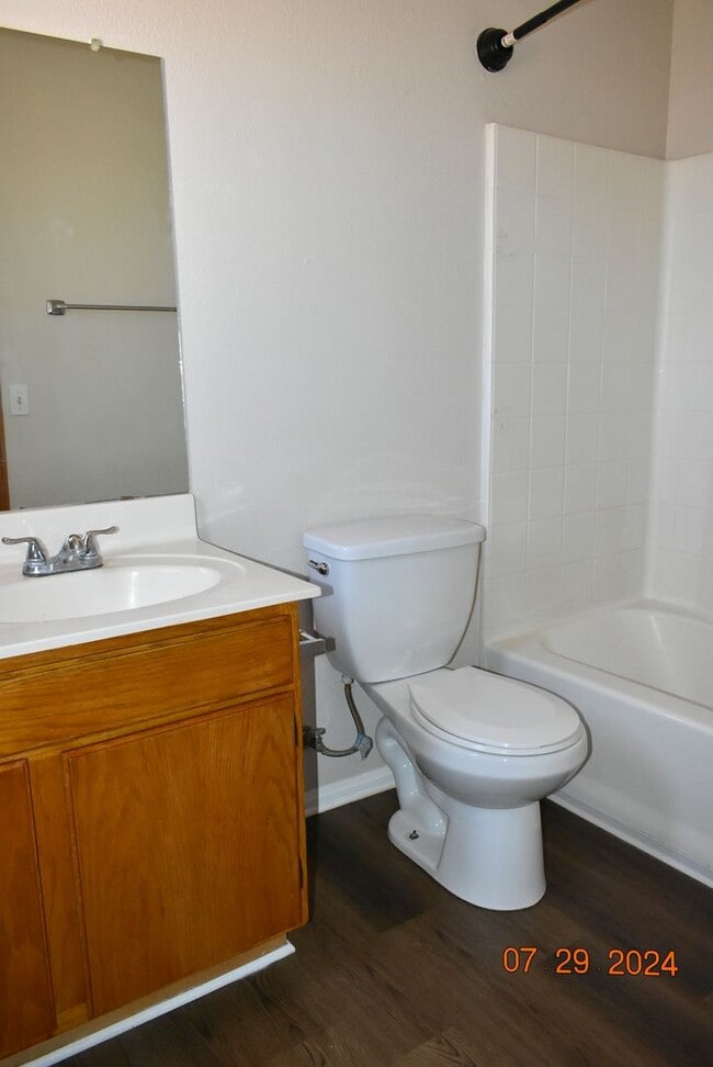 Building Photo - Charming 3-Bedroom Home with Spacious Backyard & 2-Car Garage