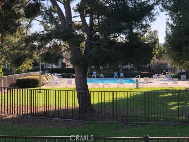 Building Photo - 11 Briarglen