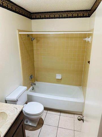 Building Photo - 7216 NE Loop 820