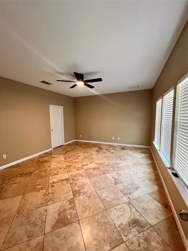 Building Photo - 1511 Tonia Loop