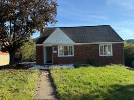 Building Photo - 114 Oliver Dr