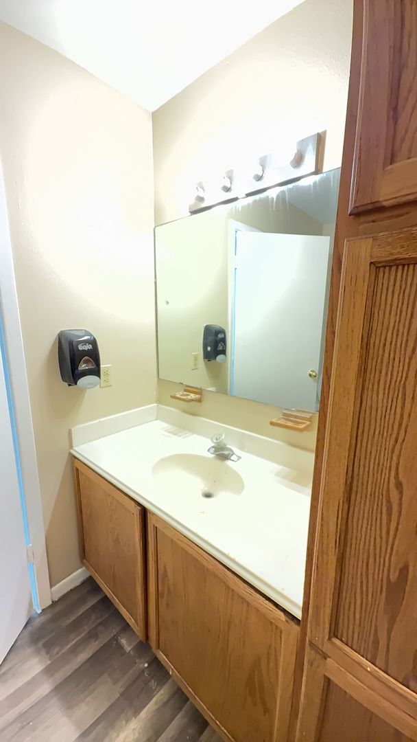 Building Photo - 3815 Ridgeline Dr