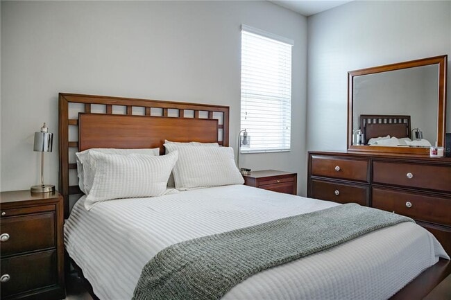Building Photo - 10452 Laguna Plains Dr