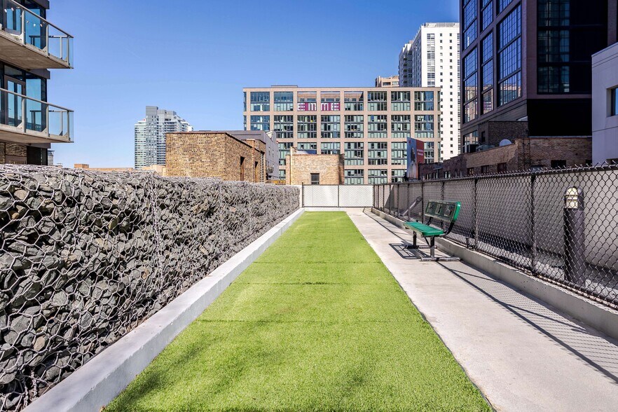 Building Photo - 651 W Washington Blvd