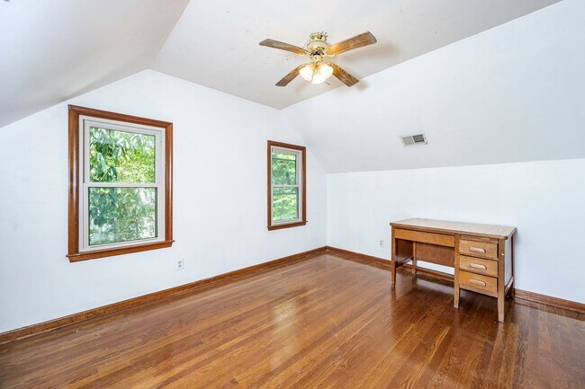 Building Photo - 720 Dove Path Ln